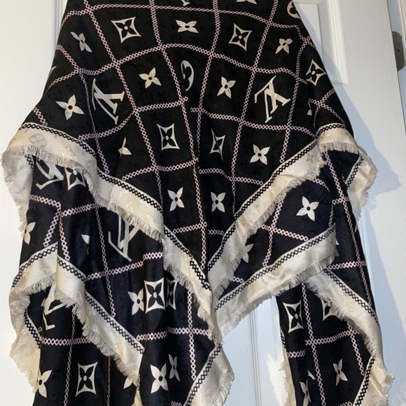 Louis Vuitton Scarf/shawl black - Picture 4 of 5